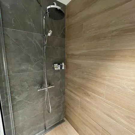 Bw Elena Apartman *